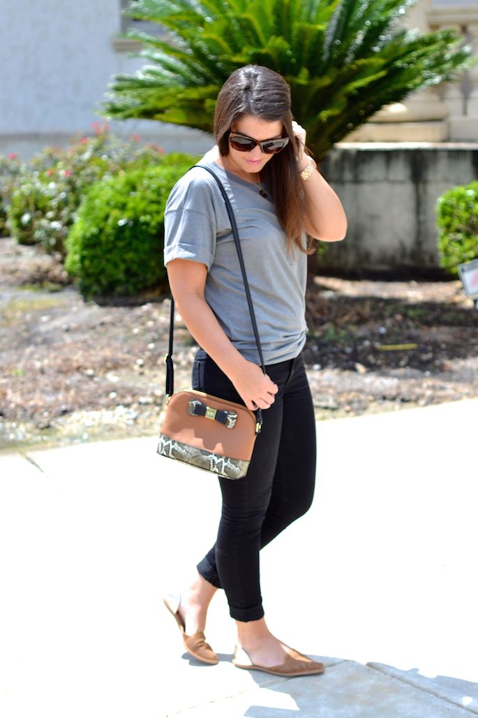 Baton Rouge-based Woolly Threads Rollup tied up knotted tshirt | Southern Flair