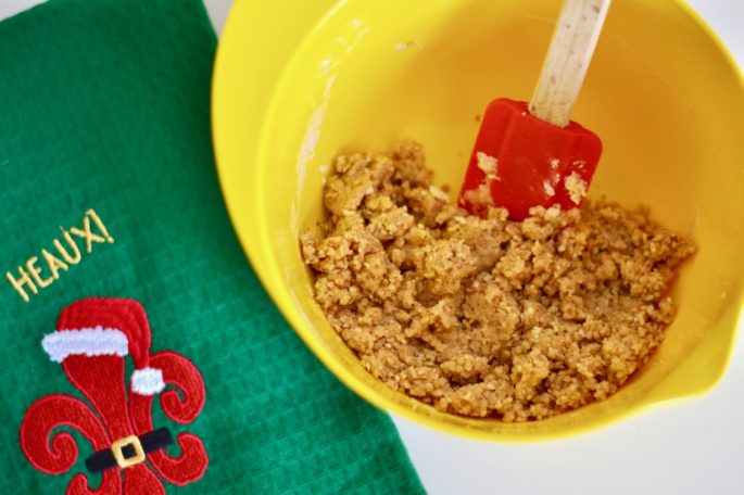 Louisiana Pecan Ball Cookie Recipe - or Swedish Pecan Balls - The perfect holiday cookie!