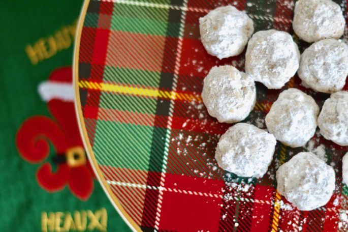 Louisiana Pecan Ball Cookie Recipe - or Swedish Pecan Balls - The perfect holiday cookie!